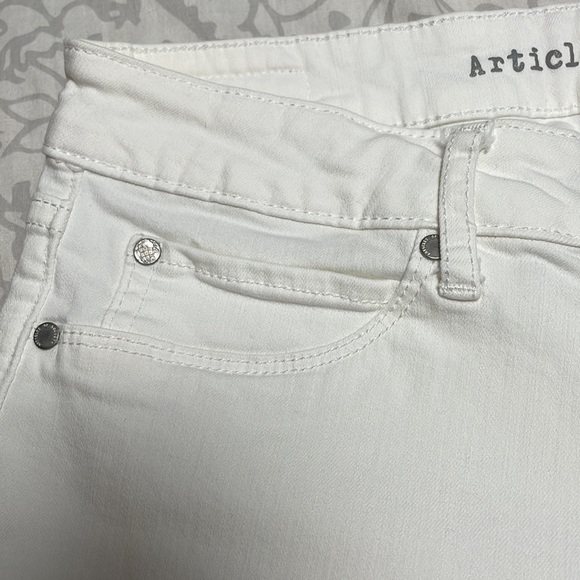 Articles of Society Mid Rise White Skinny Jeans - Picture 5 of 9